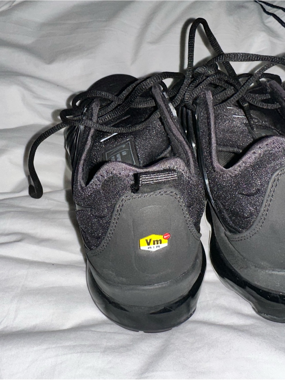 Nike Men Air VaporMax Plus Black - Picture 4 of 6